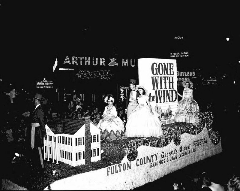 Gone With The Wind parade float